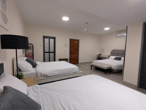 4-12pax Sawatt Homestay at Subang - Entire House 4-12pax Sawatt Homestay at Subang - Entire House