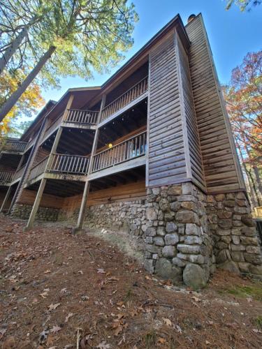 Bear Den on Lake Ouachita 2BR Condo at Mountain Harbor Resort, Mount Ida (foto 8)