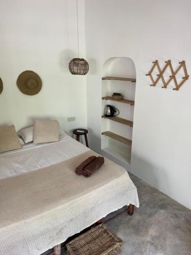 Double Room image 6