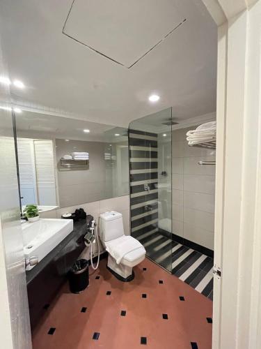 room detail thumbnail 2