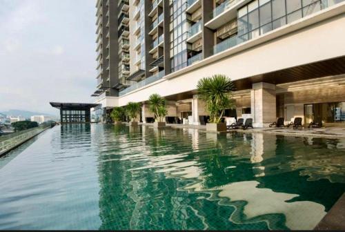 ELEMENTS Condo with Infinity Pool ELEMENTS Condo with Infinity Pool