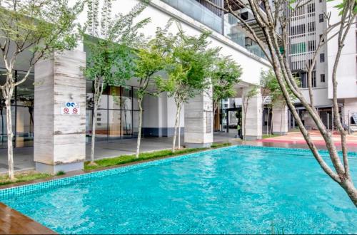 ELEMENTS Condo with Infinity Pool ELEMENTS Condo with Infinity Pool