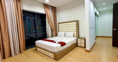 ELEMENTS Condo with Infinity Pool ELEMENTS Condo with Infinity Pool