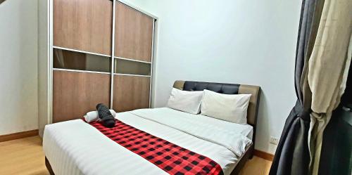 ELEMENTS Condo with Infinity Pool ELEMENTS Condo with Infinity Pool