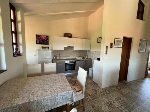 Apartment image 2
