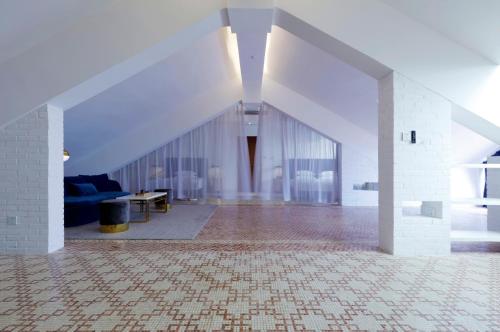 Linggan Linghai Hotel near Yu-kert