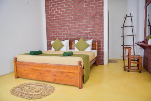 Deluxe Double Room with Balcony image 10