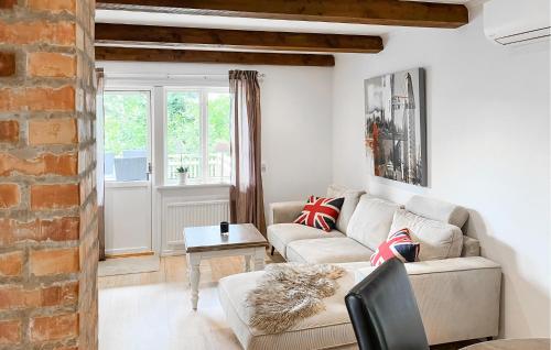 Amazing Home In Munka Ljungby With Wifi in Fasalt