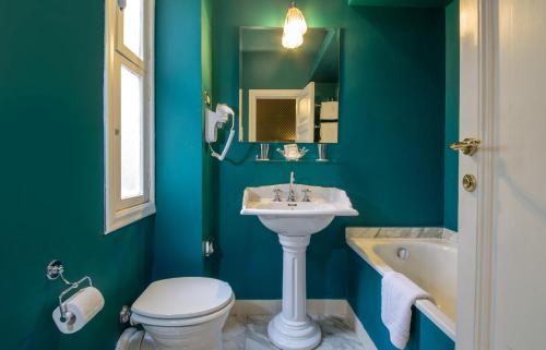 room detail thumbnail 2