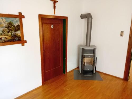 Haus in den Bergen! Österreichs Dorfperle (Haus in den Bergen! Osterreichs Dorfperle) in 巴德布萊貝格