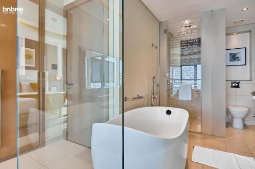 bnbme | DAMAC Towers Paramount | 3 BDR - image 13