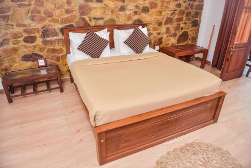 Double Room with Garden View image 10
