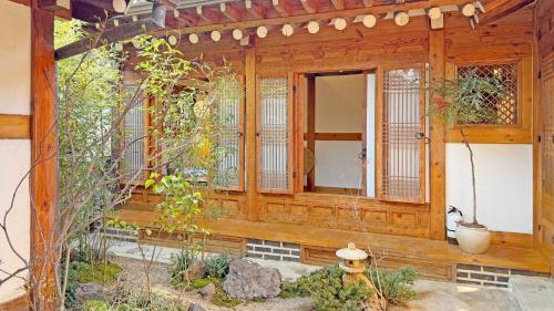 Hanok J'Nor, Soul (fotografie 5)