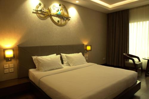 Executive  image 6