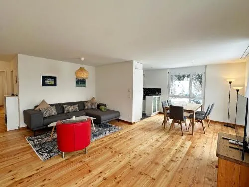 SU48 - Echtholz, 110m2, Sport, Erholung, mit Garage in St. Moritz, Schweiz