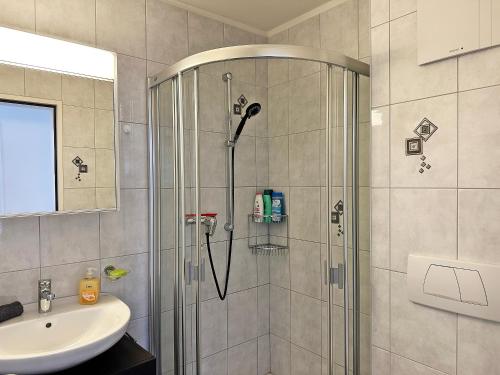Echtholz, 110m2, Sport, Erholung, mit Garage - SU48, Sankt Moritz (foto 7)