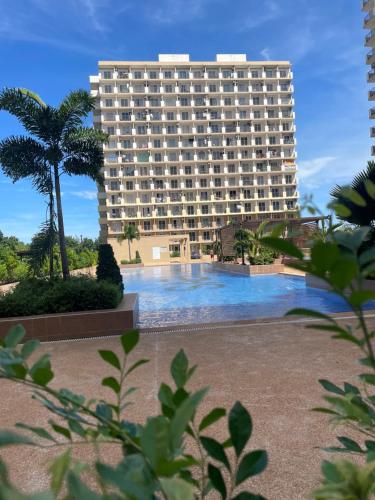 Condo near Airport, CCLEX Pool View Balcony Condo near Airport, CCLEX Pool View Balcony