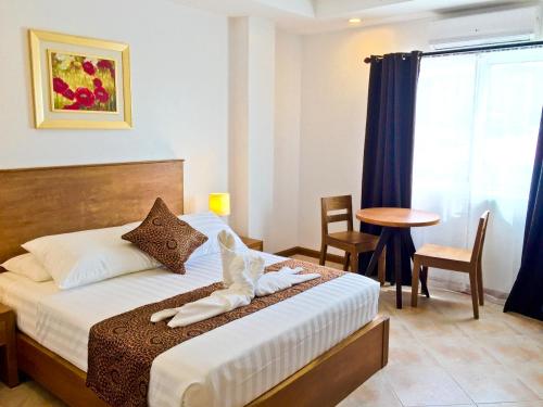 room detail thumbnail 2