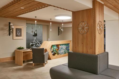 Hotel Logos - image 13