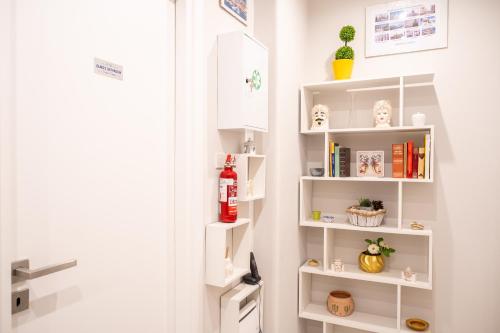 Triple Room with Private Bathroom image 3