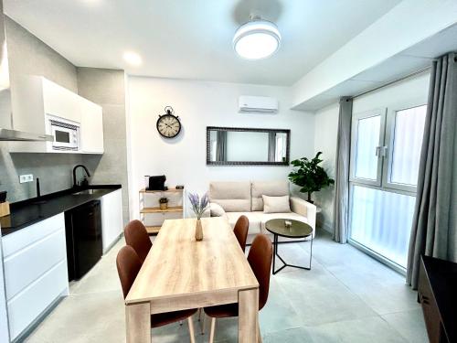 Strategic Stay-Unlock Valencia's Best-Kept Secret, Валенсия