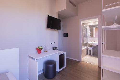 Smooth Hotel Rome West - image 13