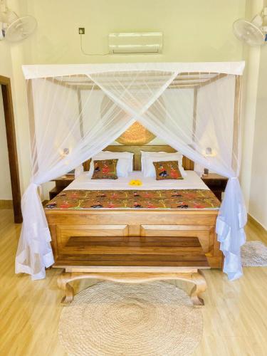 Deluxe Double Room with Balcony room in Lisha Mawella
