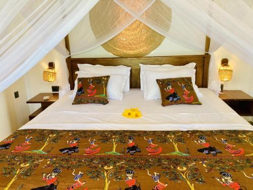 Deluxe Double Room with Balcony image 5