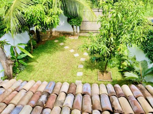 Deluxe Double Room with Balcony image 4