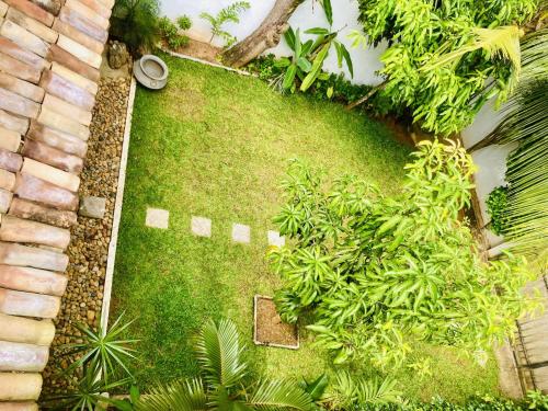 Deluxe Double Room with Balcony image 3