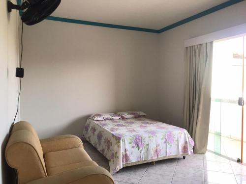 Quarto com varanda in Parque Burle