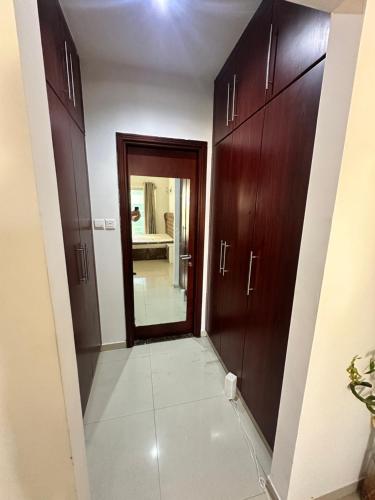 Bedroom with attach bath and balcony in Marina Dubai, Dubaj (zdjęcie 10)