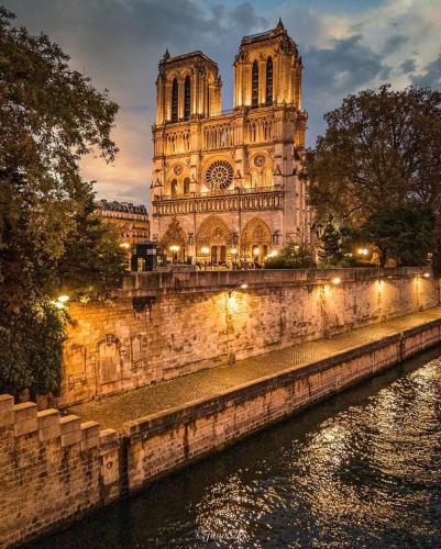 Superbe T3 Terrasse Coeur de Paris historique, París (foto 3)