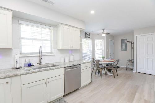 Sojourn Family Home Sleeps 6 in 諾福克市中心