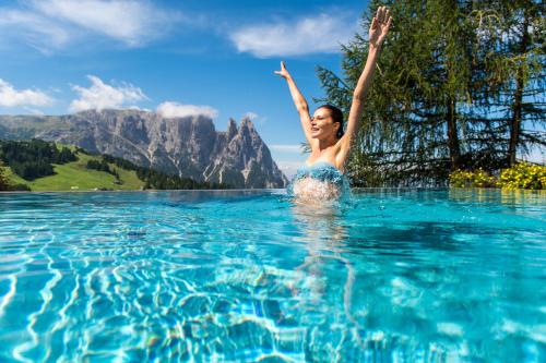 Hotel Rosa Eco Alpine Spa Resort - main image