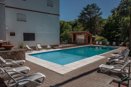 泳池, Italia in 拉法爾達