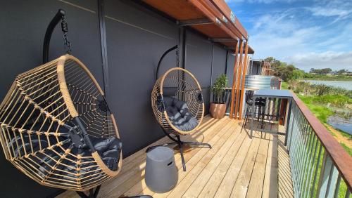Erkély/terasz, Lake Wellington Luxury Retreat in Wellington (SA)