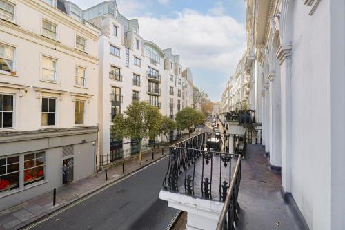 Kensington Gardens Apartments - image 5