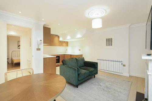 Kensington Gardens Apartments - main image