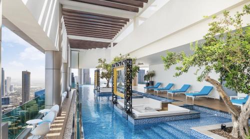 Luxury Dubai High Rise, Skyline Views, Дубай (фото 10)