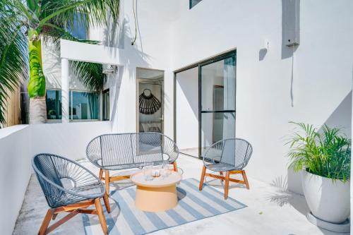 3 bedrooms, 5 beds