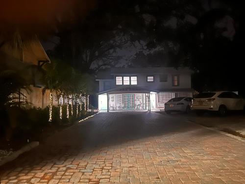 2BR at Lecom Park Downtown Beaches & Ample Parking Space, Bradenton (Foto 8)
