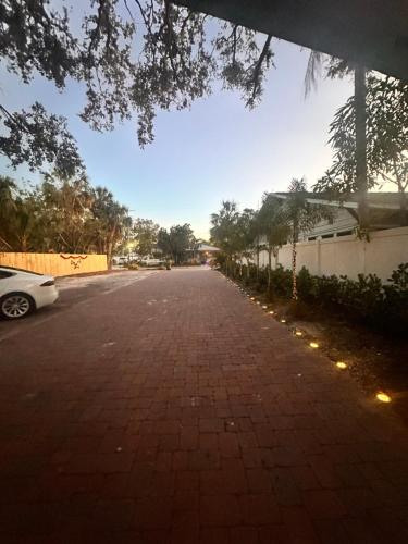 2BR at Lecom Park Downtown Beaches & Ample Parking Space, Bradenton (Foto 10)