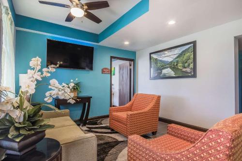 Quality Inn Charleston - Sikeston - 로비