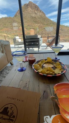 Desert Rain -Floating House in แอนเทม