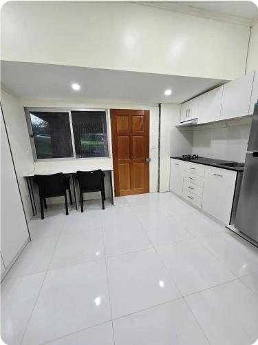 Studio Apartment image 1