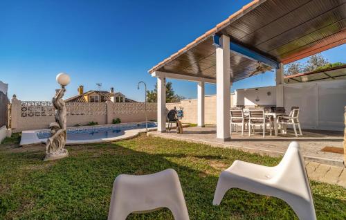 A szálláshely kívülről, 3 Bedroom Nice Home In Salteras in Salteras