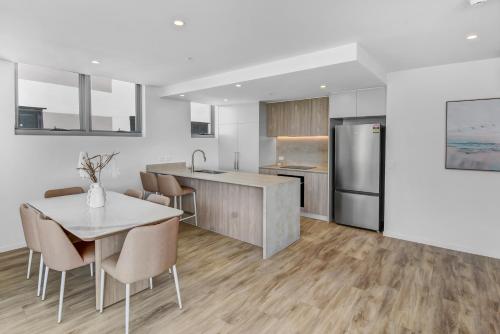 Lowanna Beach Resort Kawana