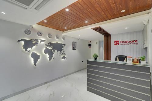 ردهة, Hotel H Square Andheri Lokhandwala in مالاد