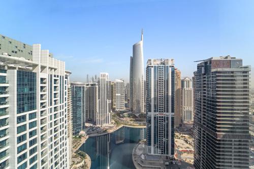 Large 1 BR Duplex With Lake View - image 11